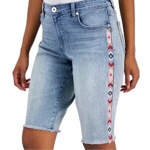 Style & Co Light Wash Embroidered High Rise Denim Bermuda Jean Short Size 10 NEW